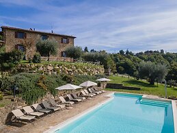 Villa in Umbria With Saltwater Pool