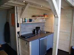 Romantic Tent Lodge in Dalerveen
