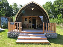 Romantic Tent Lodge in Dalerveen