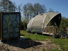Romantic Tent Lodge in Dalerveen