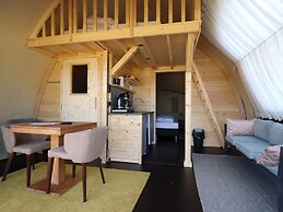 Romantic Tent Lodge in Dalerveen
