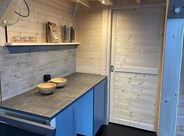 Romantic Tent Lodge in Dalerveen