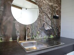 Romantic Tent Lodge in Dalerveen