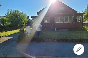 2 bed Room Quite and Central House in Orebro