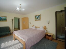 Guesthouse Alakol
