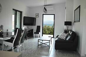 Cozy Home in Eretria