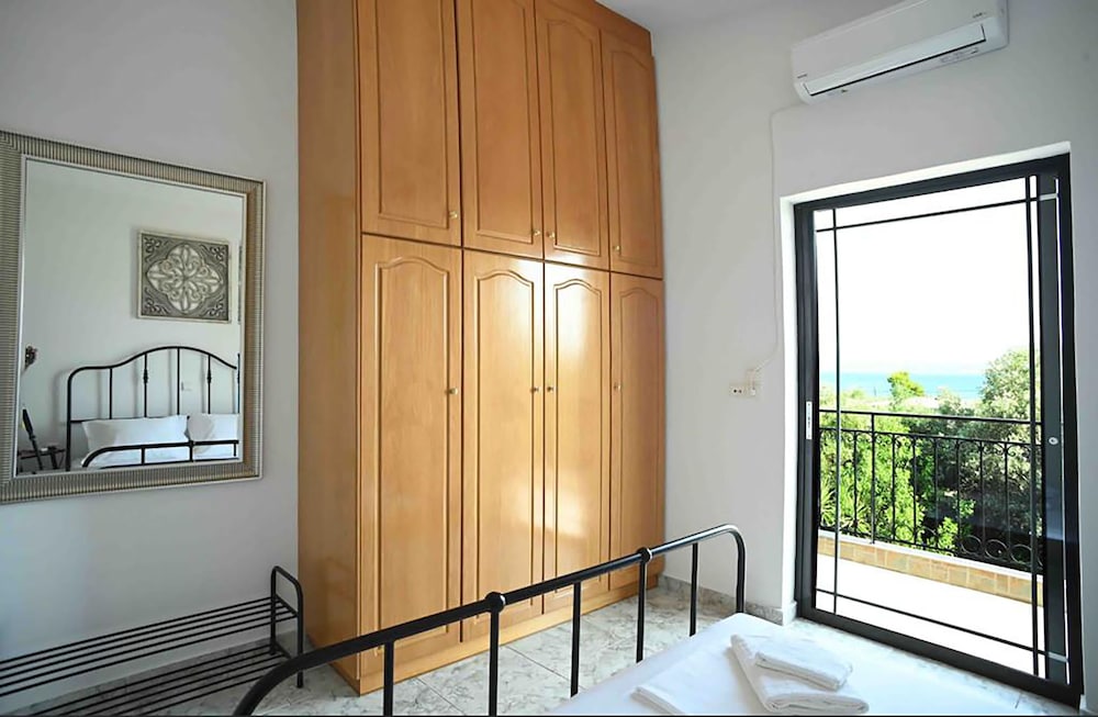 Cozy Home in Eretria
