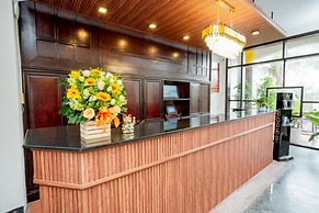 Sea and Sand Hotel