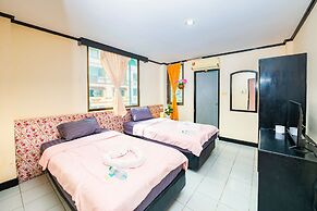Happy Jomtien - Direct Beach Access, Sea View & Central Location