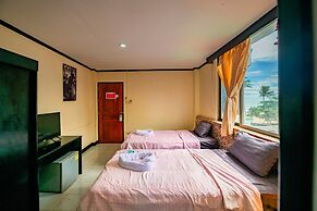 Happy Jomtien - Direct Beach Access, Sea View & Central Location