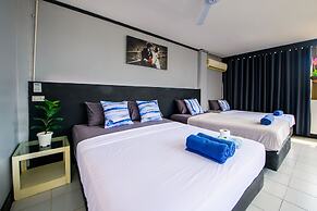 Happy Jomtien - Direct Beach Access, Sea View & Central Location