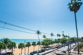 Happy Jomtien - Direct Beach Access, Sea View & Central Location