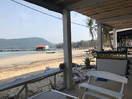 Cocohuts Cambodia