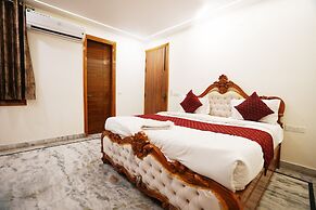 Hotel Right Palace And Banquet