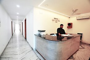 Hotel Right Palace And Banquet
