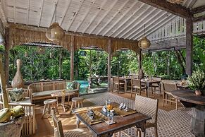 Pramana Giri Kusuma