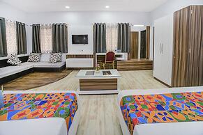 Fabhotel Bee Town