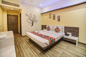 Fabhotel Bee Town