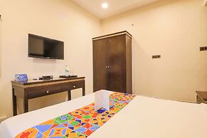 Fabhotel Frazer Suites