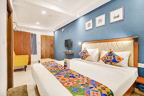 Hotel The Sun Suites