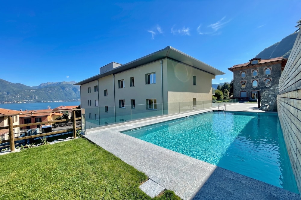 Modern House Apartments
