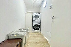 Modern House Apartments
