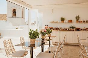 Bayit Charming Place
