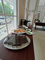 Giia Sanno Menteng
