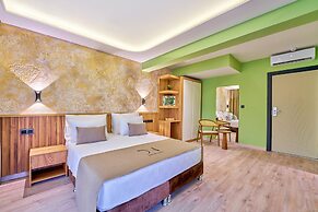 DER INN LARA