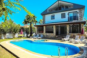 Villa Zuhal Dalyan 5 Bedrooms