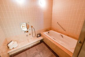 Chateraise Hotel Nirasaki Forest