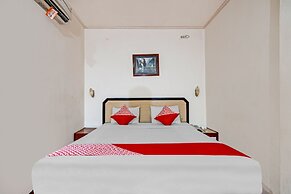 OYO 90697 Hotel Wisata