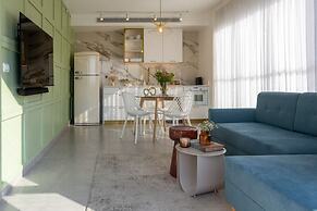 YalaRent Flora- Designed 1BR penthouse