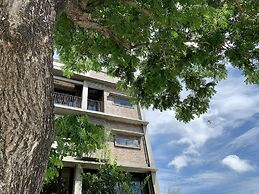 Kaia Gallery Hotel
