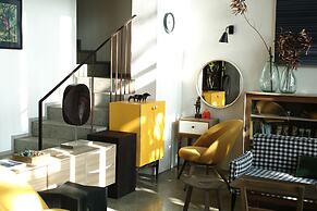 Kaia Gallery Hotel