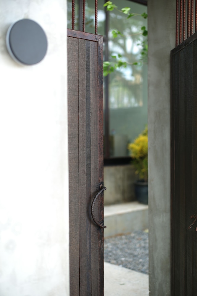 Kaia Gallery Hotel