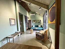 Kaia Gallery Hotel