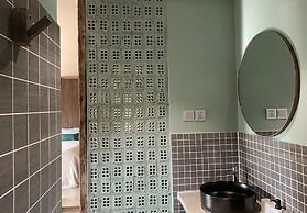 Kaia Gallery Hotel