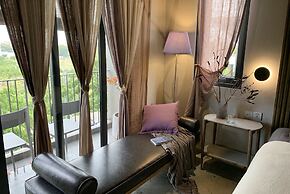 Kaia Gallery Hotel