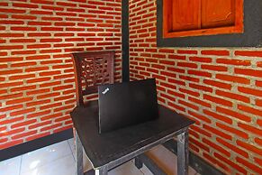 OYO 92308 Kos Duduk