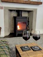 Unique 2 Bedroom Flat Kirrie Scotland