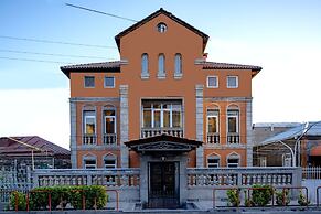 Villa Ayghedzor