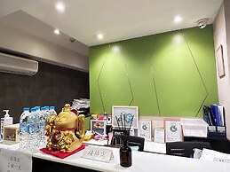 POP E INN