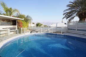 YalaRent Villa Enorma with Private Pool