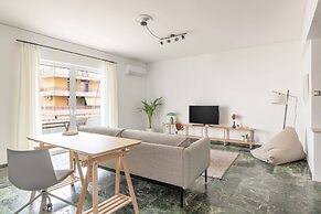 Outstanding 2BR Apartment in Cholargos
