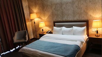 Macara Sheki City Hotel