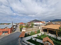 Macara Sheki City Hotel