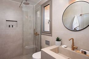 Reveli Suites