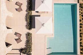 Reveli Suites