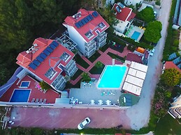 Fethiye Nokta Katranci Suit